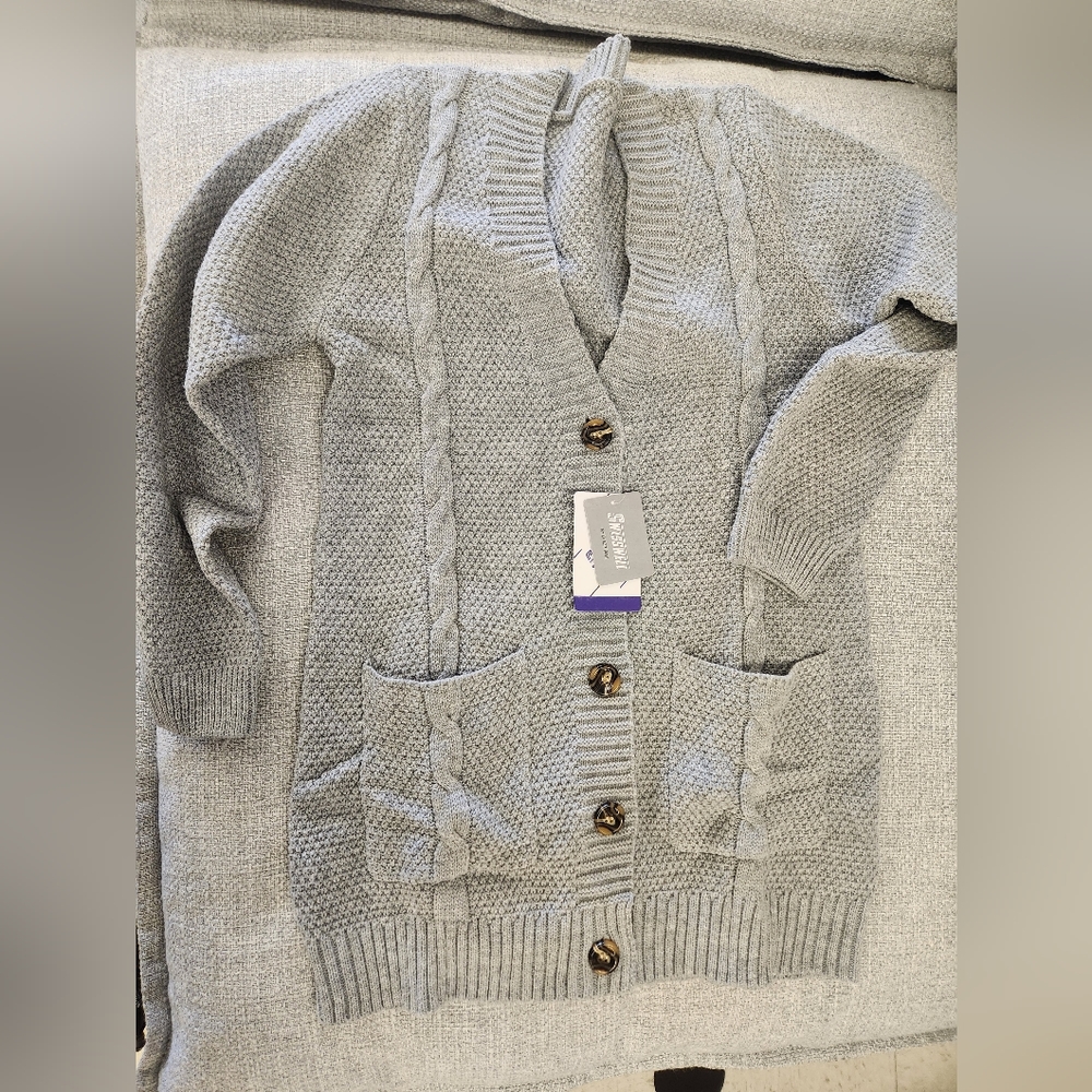 Knitted cardigan